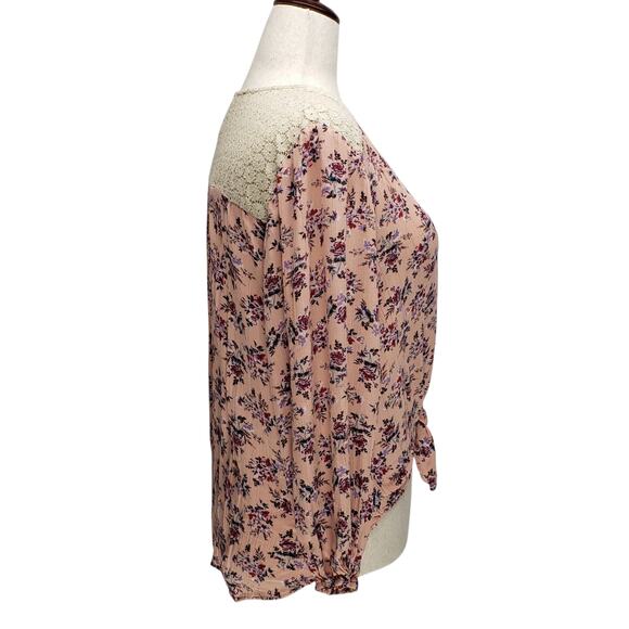 Boho Western Floral Blouse Sz M Rods Soft Drape Lightweight Rayon Crochet Y2K - Picture 2 of 8